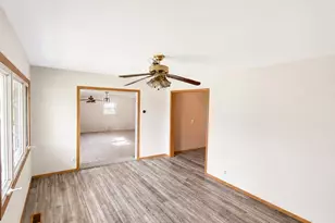 2790 E 1059 N, Demotte, IN 46310 - Photo 4