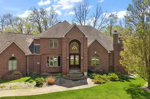 2 Timber Ridge Ct, Valparaiso, IN 46385 - Photo 2