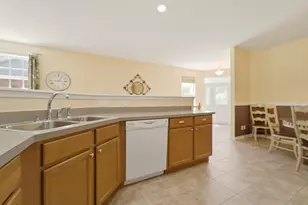 8745 Forest Glen Ct, Saint John, IN 46373 - Photo 6