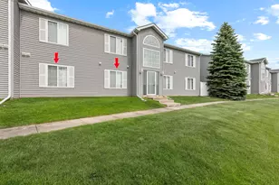 8222 Lincoln Cir, Merrillville, IN 46410 - Photo 16