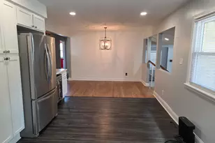 405 Fairview Ave, Crown Point, IN 46307 - Photo 10