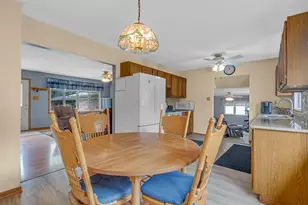 329 Dogwood St NW, Demotte, IN 46310 - Photo 8