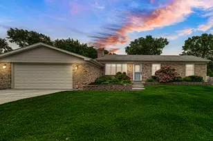 329 Dogwood St NW, Demotte, IN 46310 - Photo 2