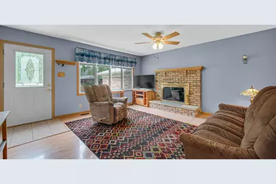 329 Dogwood Street NW, Demotte, IN 46310 - Photo 4