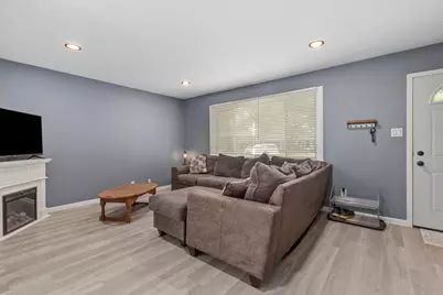 8018 Taney Place, Merrillville, IN 46410 - Photo 2