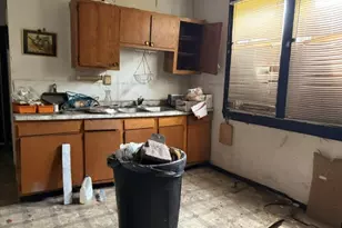 304 Polk St, Gary, IN 46402 - Photo 26