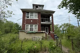 304 Polk St, Gary, IN 46402 - Photo 1