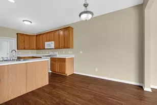 952 Portrait Pl, Dyer, IN 46311 - Photo 8