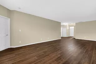 952 Portrait Pl, Dyer, IN 46311 - Photo 6