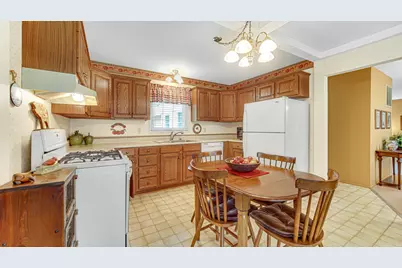 1053 Avondale Street, Valparaiso, IN 46385 - Photo 8
