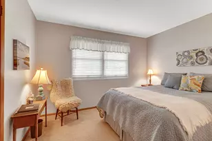 1053 Avondale St, Valparaiso, IN 46385 - Photo 16
