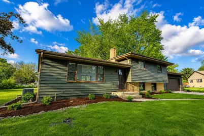 12000 N Oakwood Drive, Saint John, IN 46373 - Photo 4