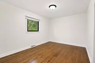 12000 N Oakwood Dr, Saint John, IN 46373 - Photo 16