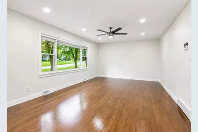 12000 N Oakwood Drive, Saint John, IN 46373 - Photo 8