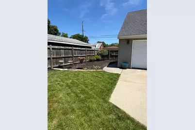 8039 Forest Avenue, Munster, IN 46321 - Photo 44