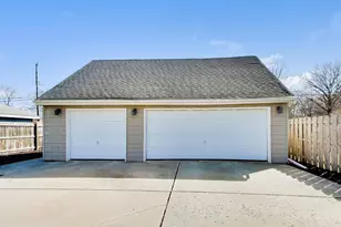 8039 Forest Ave, Munster, IN 46321 - Photo 54
