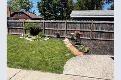 8039 Forest Avenue, Munster, IN 46321 - Photo 36