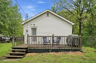 3223 E 35th Pl, Lake Station, IN 46405 - Photo 4