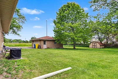 305 W 35th Avenue, Griffith, IN 46319 - Photo 4