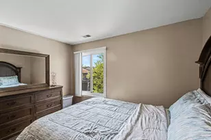 831 Summit Park Ct N, Crown Point, IN 46307 - Photo 8