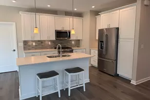 2655 Flagstone Dr, Valparaiso, IN 46385 - Photo 6