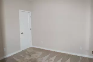 2655 Flagstone Dr, Valparaiso, IN 46385 - Photo 10