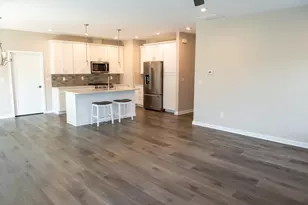 2655 Flagstone Dr, Valparaiso, IN 46385 - Photo 4
