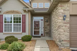 815 Charlevoix Way, Schererville, IN 46375 - Photo 2