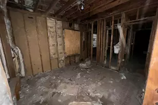 405 Bridge St, Gary, IN 46404 - Photo 6