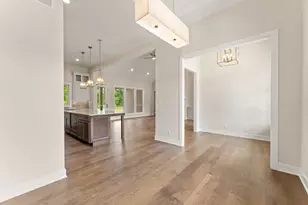 493 Stonebridge Pkwy, Valparaiso, IN 46383 - Photo 6