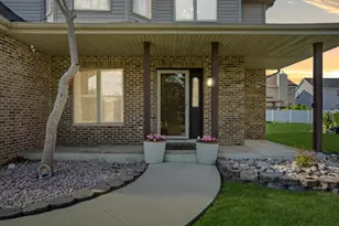 15618 97th Ln, Dyer, IN 46311 - Photo 2