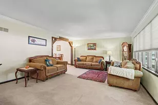 7699 W 84th Pl, Crown Point, IN 46307 - Photo 2