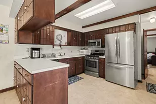 7699 W 84th Pl, Crown Point, IN 46307 - Photo 4
