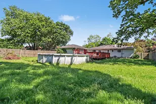 7699 W 84th Pl, Crown Point, IN 46307 - Photo 8