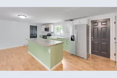 2940 Elmwood Street, Portage, IN 46368 - Photo 6