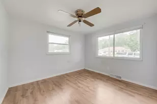 2940 Elmwood St, Portage, IN 46368 - Photo 12