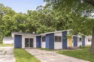 2940 Elmwood St, Portage, IN 46368 - Photo 2