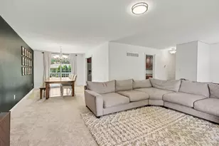 1594 Sunnyslope Dr, Crown Point, IN 46307 - Photo 6