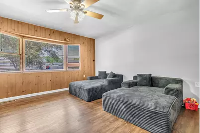 719 Capitol Road, Valparaiso, IN 46385 - Photo 16
