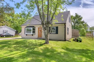 719 Capitol Rd, Valparaiso, IN 46385 - Photo 2