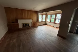 118 W Spring St, Winamac, IN 46996 - Photo 2