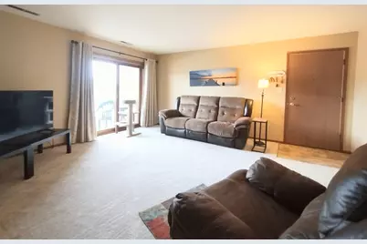 9651 Merrillville Road #204, Crown Point, IN 46307 - Photo 4