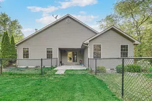 11057 Pleasant Grove Dr, Wheatfield, IN 46392 - Photo 24