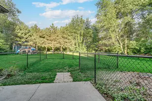 11057 Pleasant Grove Dr, Wheatfield, IN 46392 - Photo 26