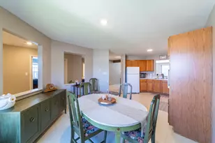 1615 Golden Oak Dr, Crown Point, IN 46307 - Photo 6