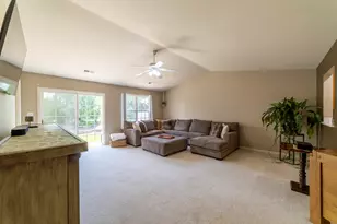 1615 Golden Oak Dr, Crown Point, IN 46307 - Photo 16