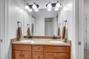 81 Scotscraig Dr, Valparaiso, IN 46385 - Photo 18