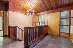 1952 Woodridge Cir, Valparaiso, IN 46383 - Photo 4
