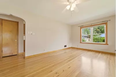 224 Madison Street, Michigan City, IN 46360 - Photo 4