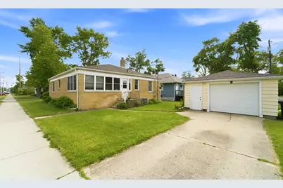 224 Madison Street, Michigan City, IN 46360 - Photo 2